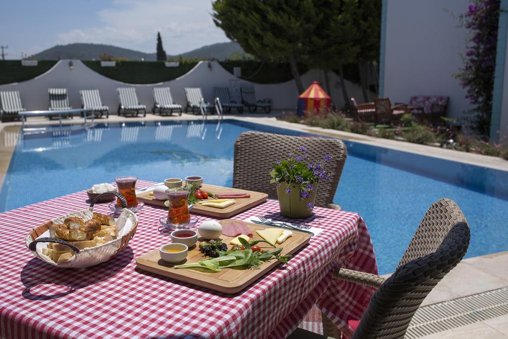 Istanbul Hotel Bodrum Türkbükü Exterior foto
