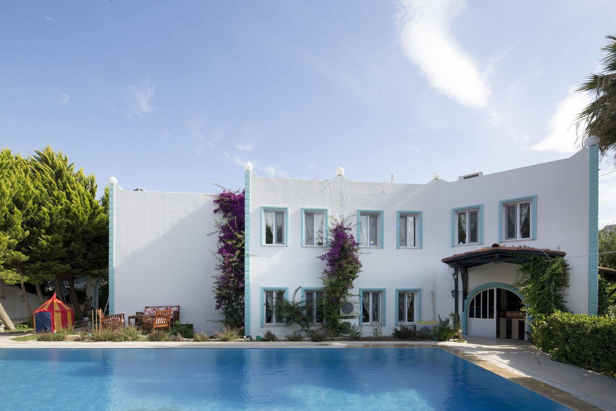 Istanbul Hotel Bodrum Türkbükü Exterior foto